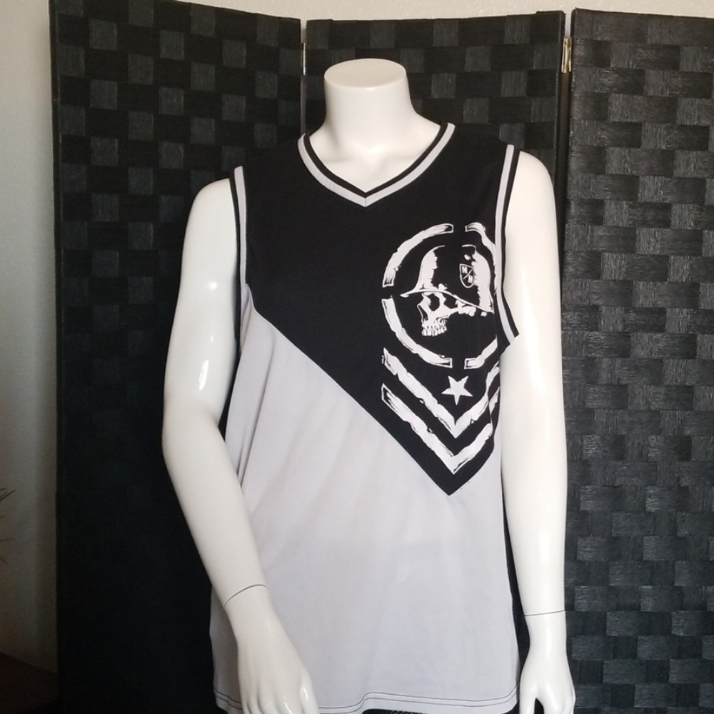 Like new! Only worn a couple of times.